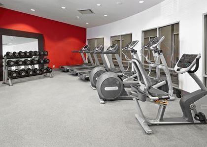 Hampton By Hilton Airport North Hotel 3*
