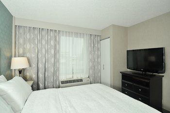 Hampton By Hilton Airport North 3*